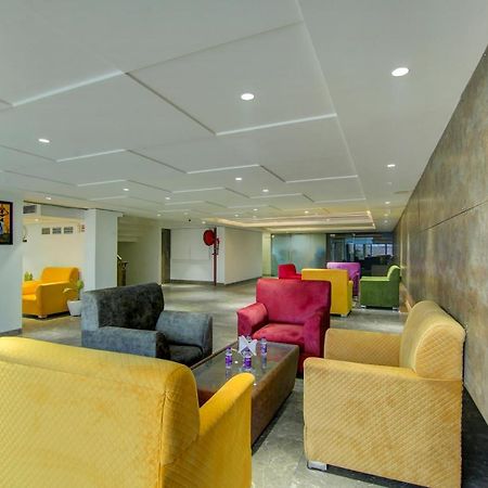 Townhouse Oak Hotel Dev Palace เดลี ภายนอก รูปภาพ