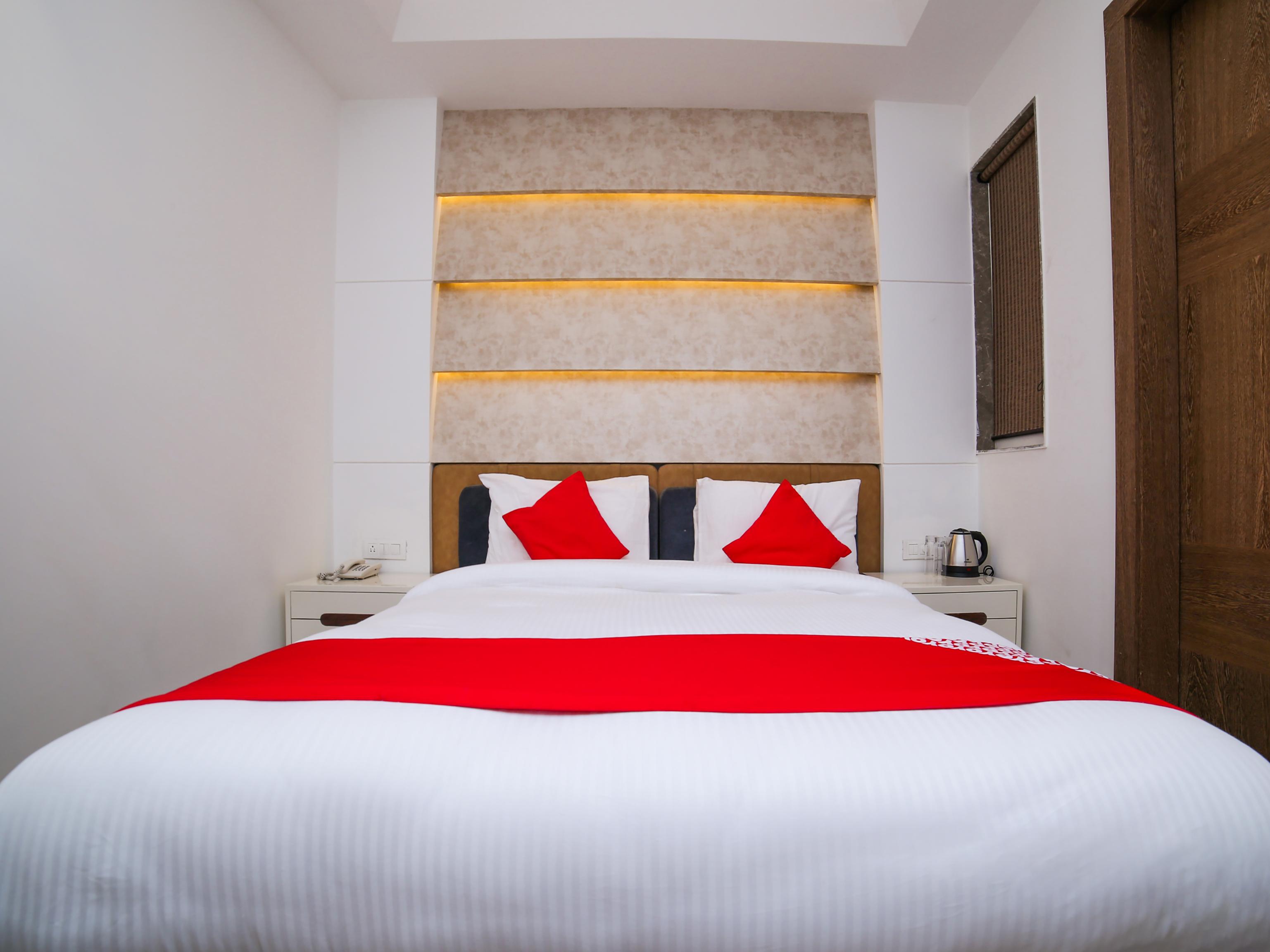 Townhouse Oak Hotel Dev Palace เดลี ภายนอก รูปภาพ